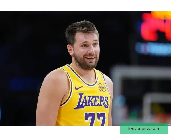 东契奇六连客场狂砍40分 创纪录冲击MVP巅峰